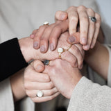 Ring Indira | weißer Beton