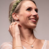 Ohrstecker Bernice | weißer Beton